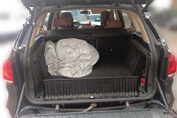 Used BMW X5 2014 xDrive35i Elegant Edition Trunk