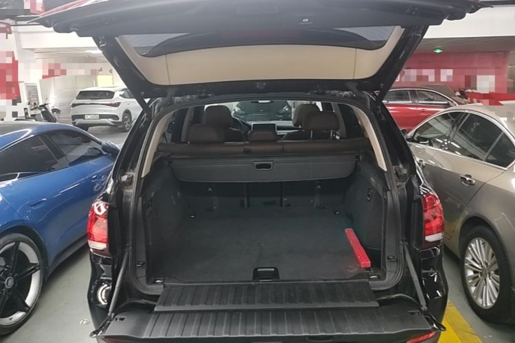 Used BMW X5 2014 xDrive35i Elegant Edition Trunk