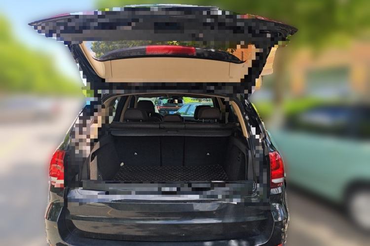 Used BMW X5 2014 xDrive35i Elegant Edition Trunk