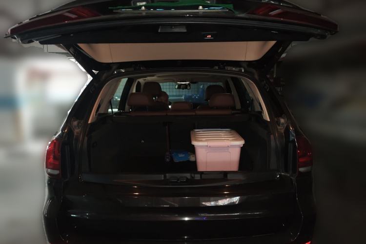 Used BMW X5 2014 xDrive35i Elegant Edition Trunk