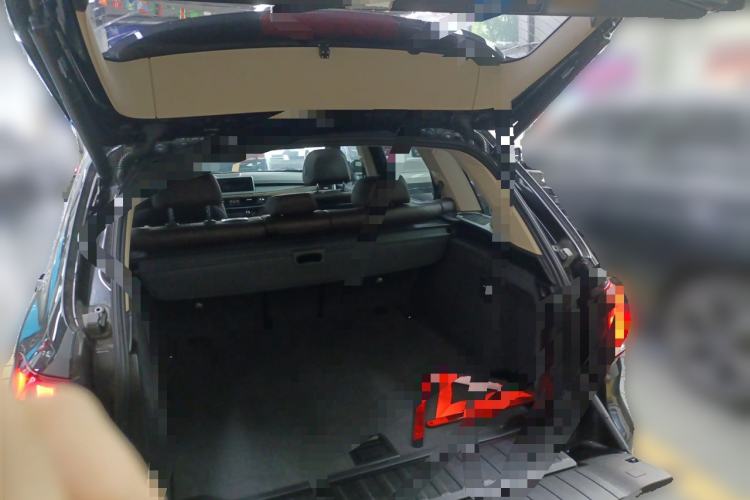 Used BMW X5 2014 xDrive35i Elegant Edition Trunk