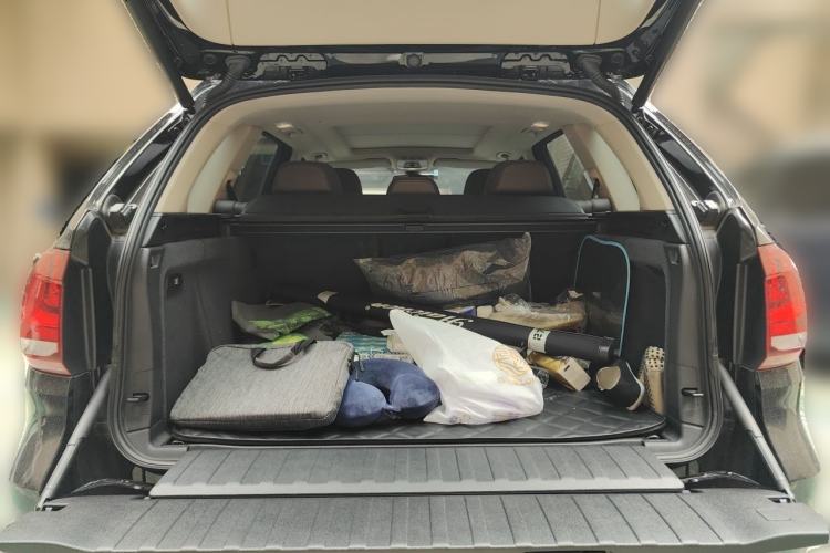 Used BMW X5 2014 xDrive35i Elegant Edition Trunk