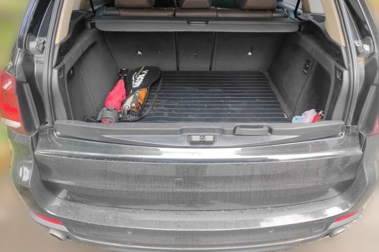 Used BMW X5  Trunk