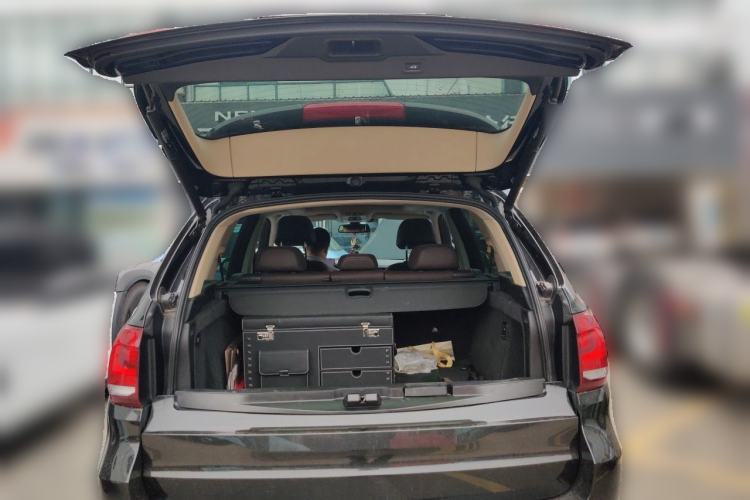 Used BMW X5 2014 xDrive35i Luxury Edition Trunk