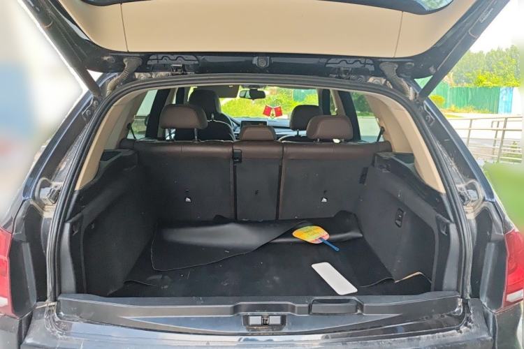 Used BMW X5 2014 xDrive35i Leading Model Trunk