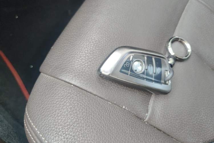 Used BMW X5 2014 xDrive35i Elegant Edition Vehicle Key