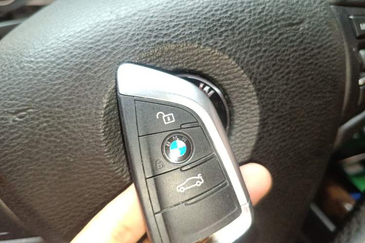 Used BMW X5 2014 xDrive35i Elegant Edition Vehicle Key