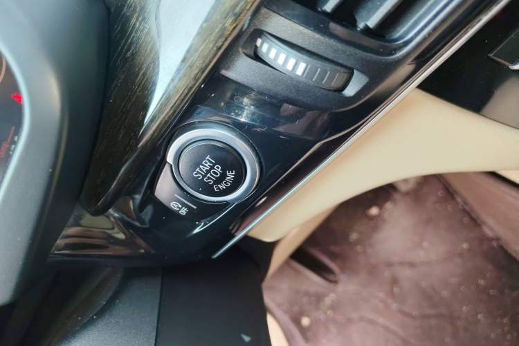 Used BMW X5 2014 xDrive35i Leading Model Vehicle Key