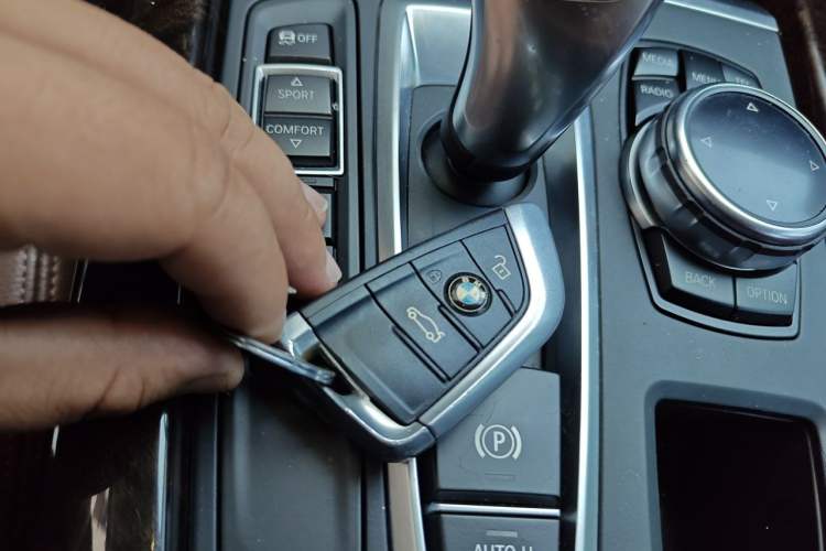 Used BMW X5 2014 xDrive35i Leading Model Vehicle Key
