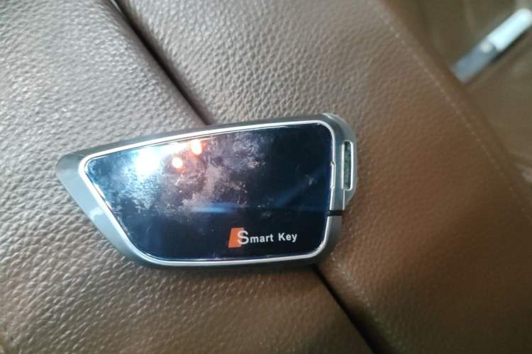 Used BMW X5 2014 xDrive35i Elegant Edition Vehicle Key