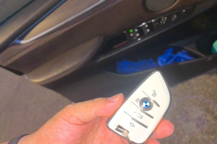 Used BMW X5 2014 xDrive35i Luxury Edition Vehicle Key