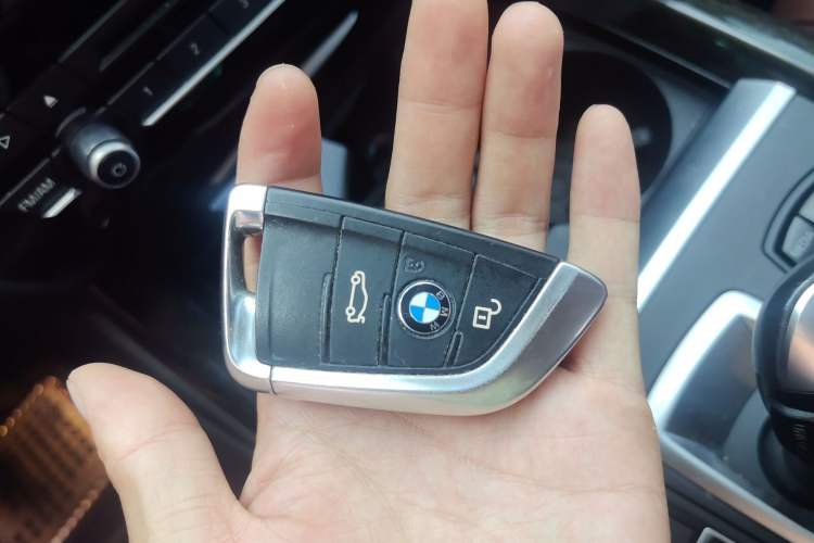 Used BMW X5 2014 xDrive35i Elegant Edition Vehicle Key