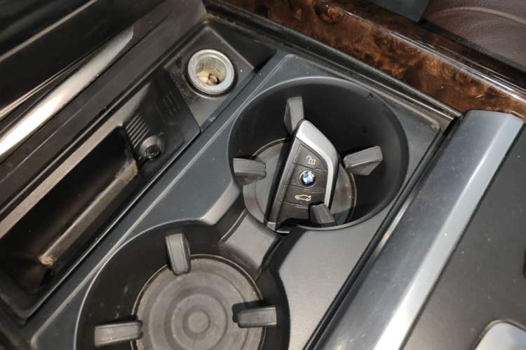 Used BMW X5 2014 xDrive35i Elegant Edition Vehicle Key