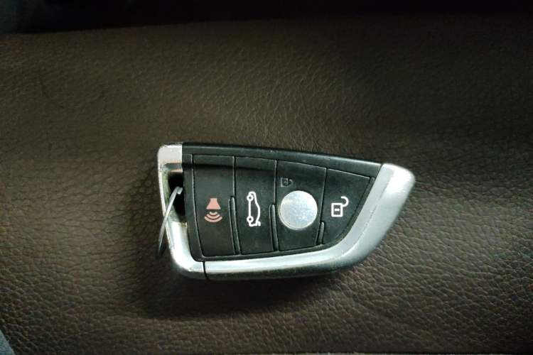 Used BMW X5 2014 xDrive35i Leading Model Vehicle Key