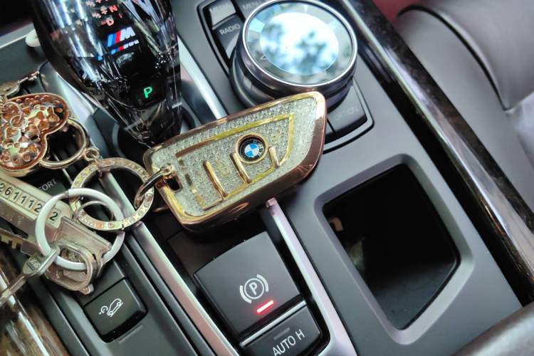 Used BMW X5 2014 xDrive35i Elegant Edition Vehicle Key