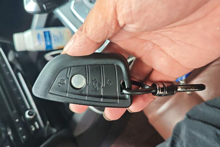 Used BMW X5  Vehicle Key