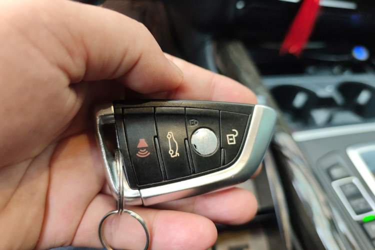 Used BMW X5  Vehicle Key