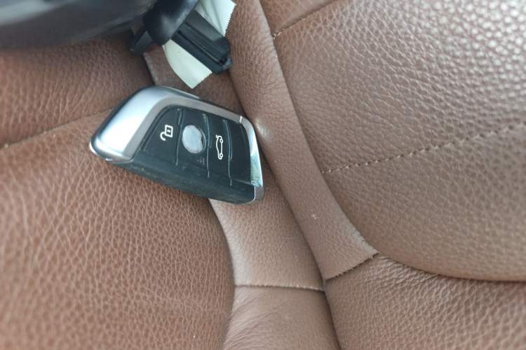 Used BMW X5 2014 xDrive35i Elegant Edition Vehicle Key