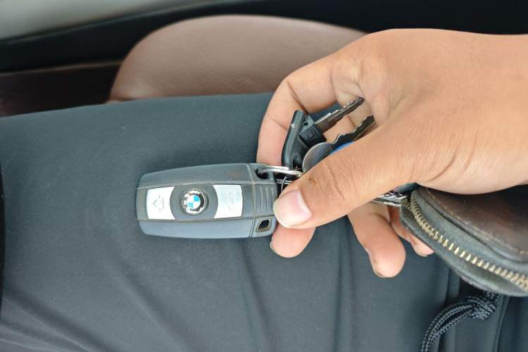 Used BMW X5  Vehicle Key