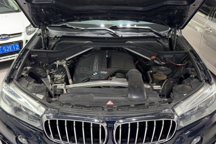 Used BMW X5 2014 xDrive35i Elegant Edition Engine Bay
