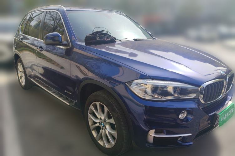 Used BMW X5 2014 xDrive35i Elegant Edition Front Right 45 Deg