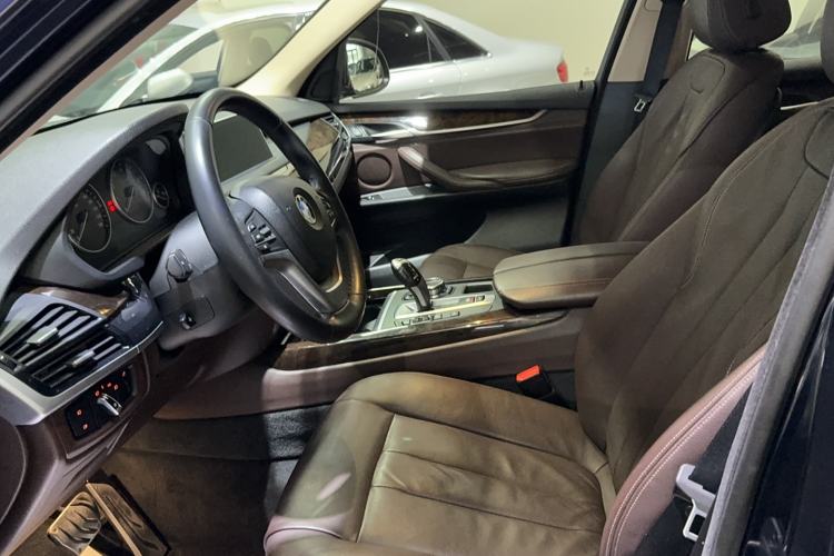Used BMW X5 2014 xDrive35i Elegant Edition Interior 1