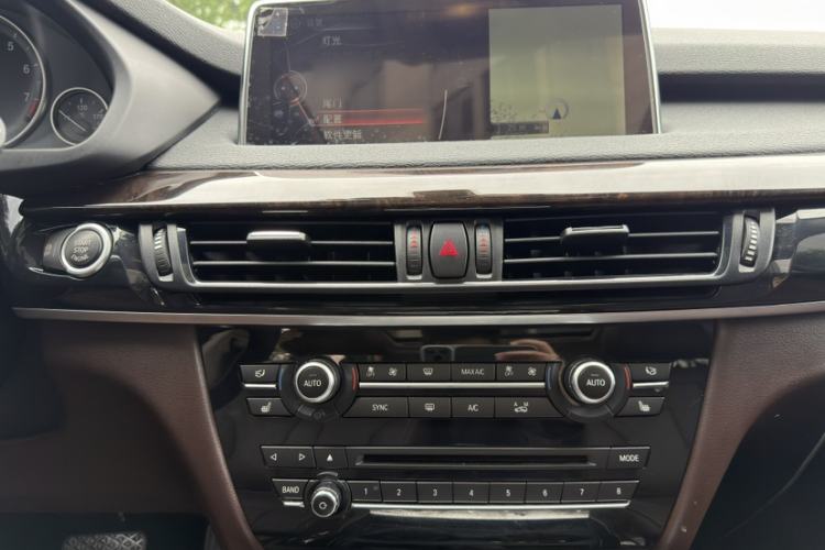 Used BMW X5 2014 xDrive35i Elegant Edition Audio And AC Panel