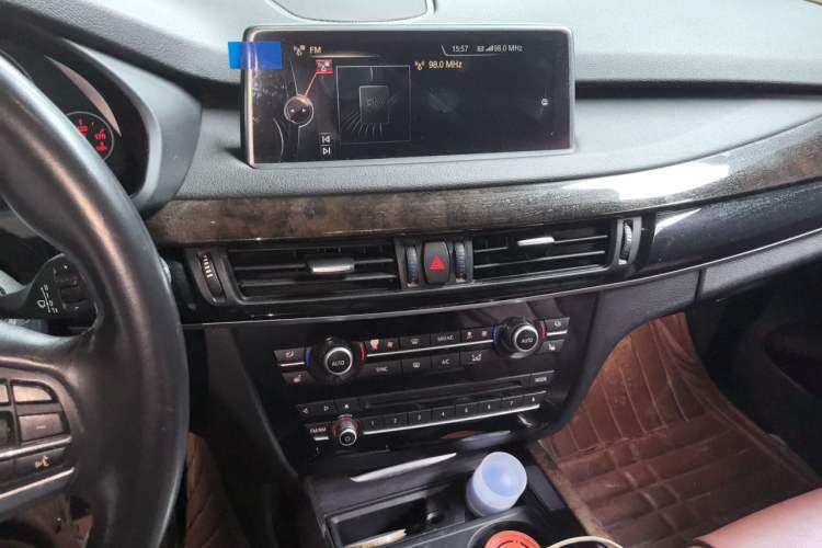 Used BMW X5 2014 xDrive35i Leading Model Audio And AC Panel