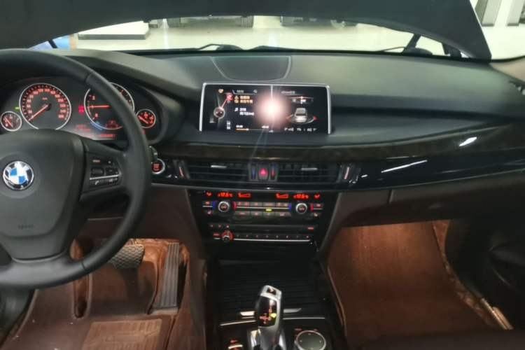 Used BMW X5 2014 xDrive35i Elegant Edition Audio And AC Panel
