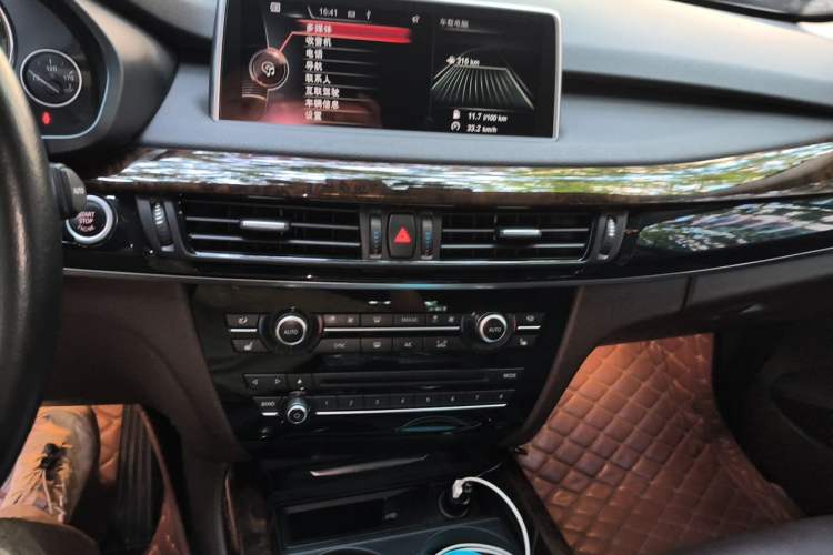 Used BMW X5 2014 xDrive35i Elegant Edition Audio And AC Panel