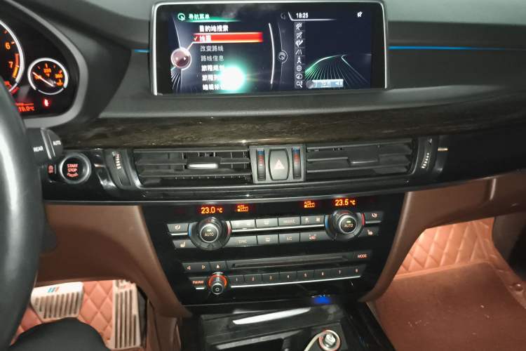 Used BMW X5  Audio And AC Panel