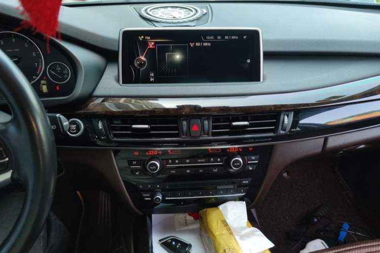 Used BMW X5 2014 xDrive35i Leading Model Audio And AC Panel
