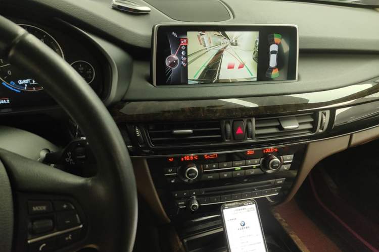 Used BMW X5 2014 xDrive35i Elegant Edition Audio And AC Panel