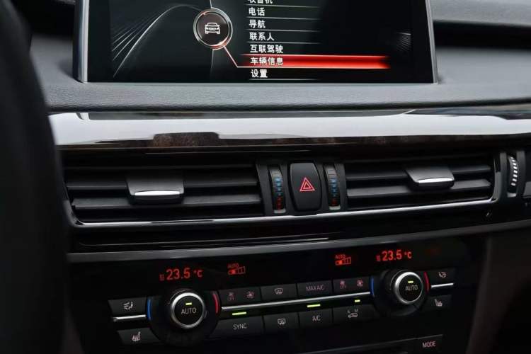 Used BMW X5 2014 xDrive35i Elegant Edition Audio And AC Panel