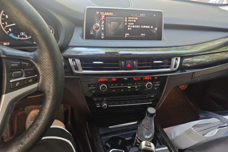 Used BMW X5 2014 xDrive35i Leading Model Audio And AC Panel