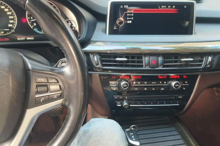 Used BMW X5 2014 xDrive35i Leading Model Audio And AC Panel