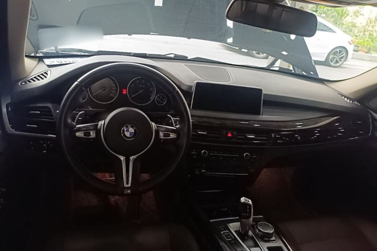 Used BMW X5 2014 xDrive35i Elegant Edition Center Console
