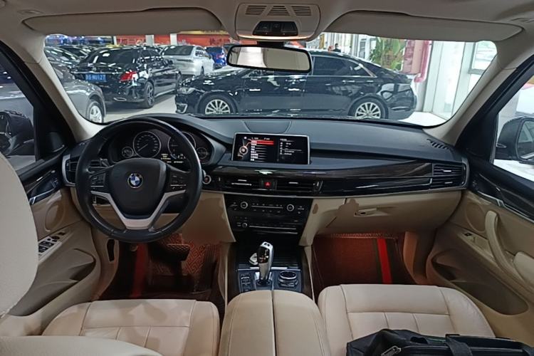 Used BMW X5 2014 xDrive35i Elegant Edition Center Console