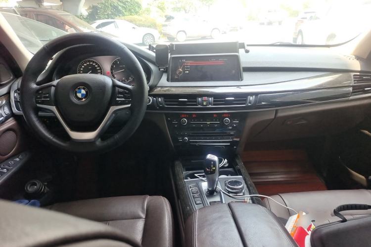 Used BMW X5 2014 xDrive35i Luxury Edition Center Console