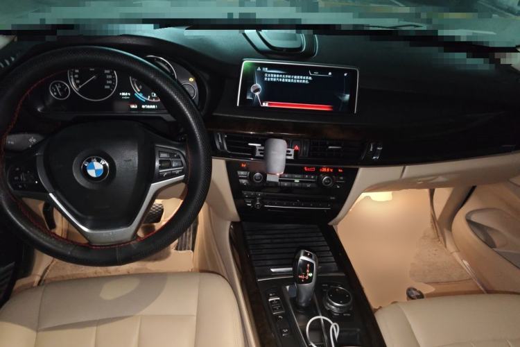 Used BMW X5 2014 xDrive35i Elegant Edition Center Console