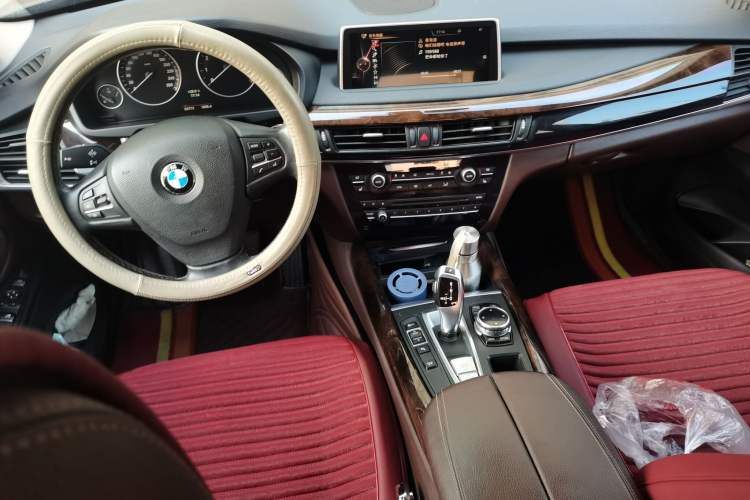 Used BMW X5 2014 xDrive35i Elegant Edition Center Console