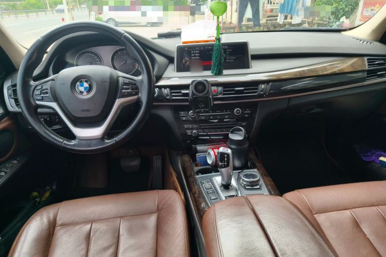Used BMW X5 2014 xDrive35i Elegant Edition Center Console