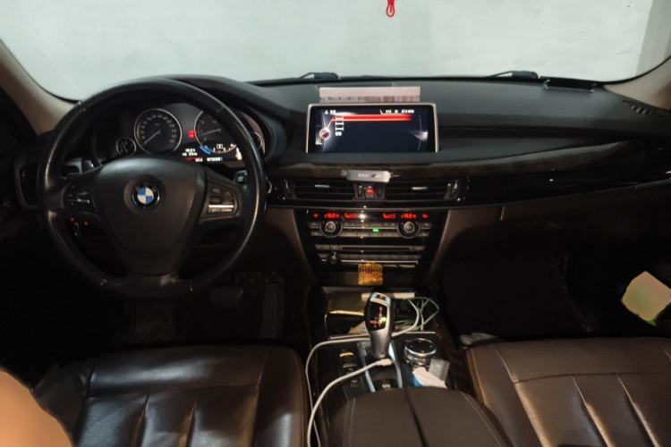 Used BMW X5 2014 xDrive35i Elegant Edition Center Console