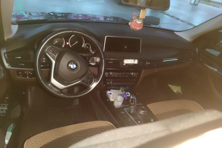 Used BMW X5 2014 xDrive35i Leading Model Center Console