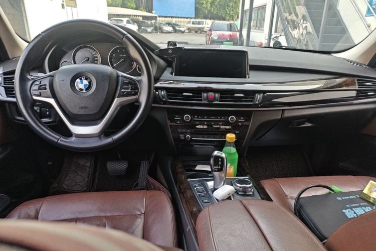 Used BMW X5 2014 xDrive35i Elegant Edition Center Console