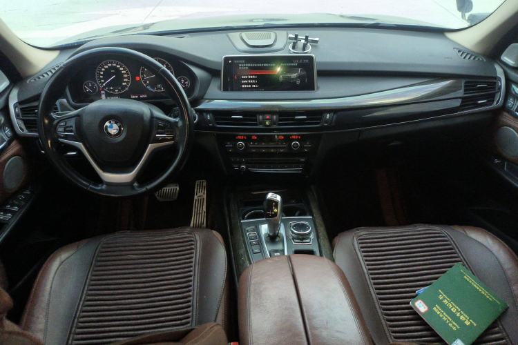 Used BMW X5 2014 xDrive35i Luxury Edition Center Console