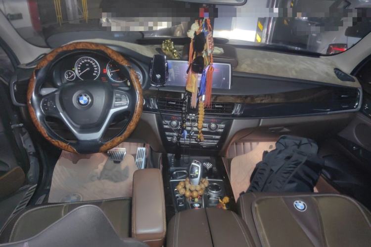 Used BMW X5 2014 xDrive35i Leading Model Center Console