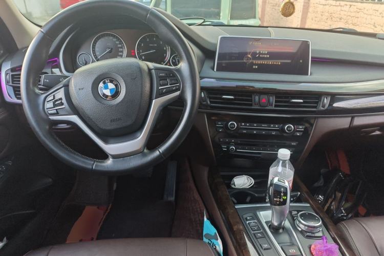 Used BMW X5 2014 xDrive35i Leading Model Center Console