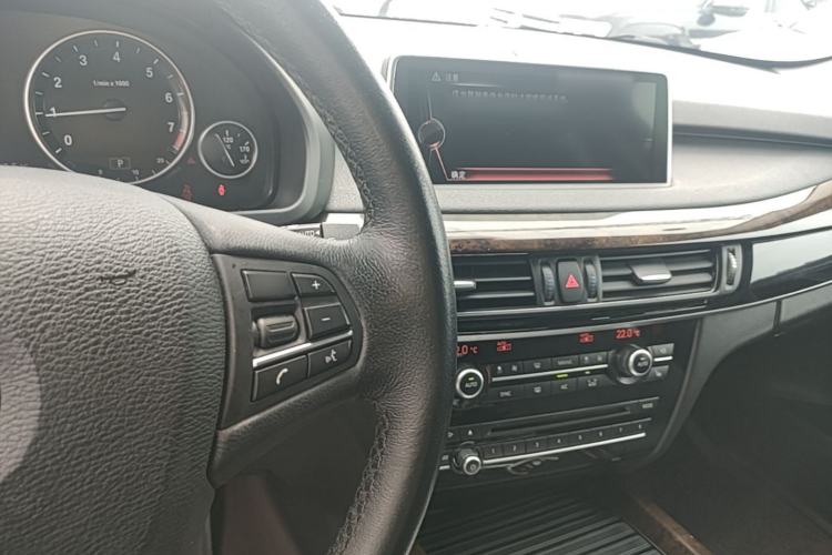 Used BMW X5 2014 xDrive35i U.S. specification Center Console