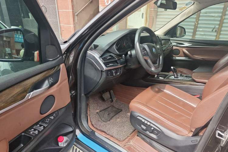 Used BMW X5 2014 xDrive35i Luxury Edition Driver Seat